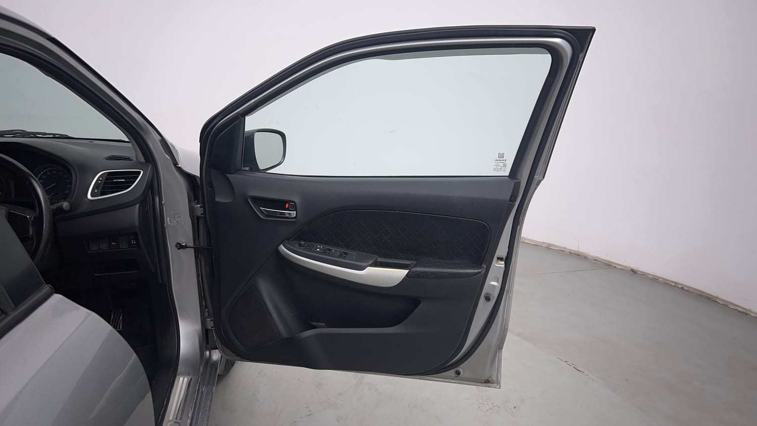 Used 2016 Maruti Suzuki Baleno Delta 1.2 Petrol Manual interior RIGHT FRONT DOOR OPEN VIEW