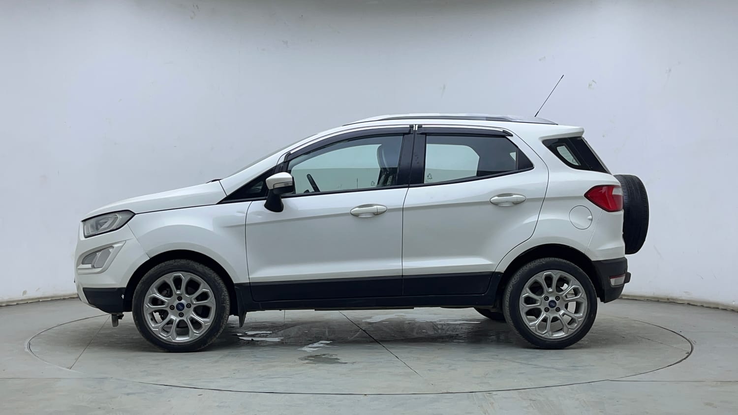Used 2018 Ford EcoSport Titanium + 1.5L TDCi Diesel Manual exterior LEFT SIDE VIEW
