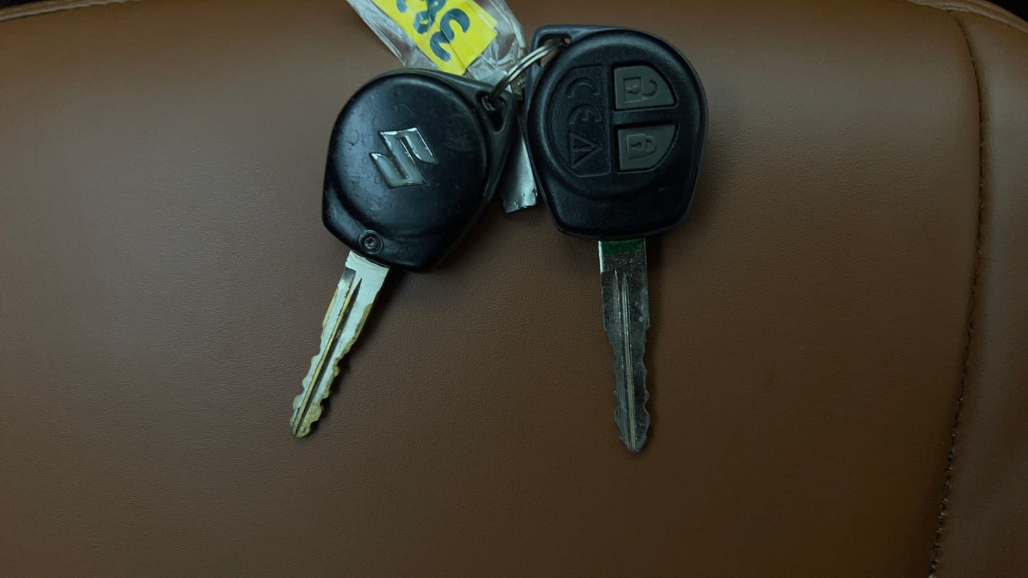 Used 2018 Maruti Suzuki Swift VXi AMT Petrol Automatic extra CAR KEY VIEW