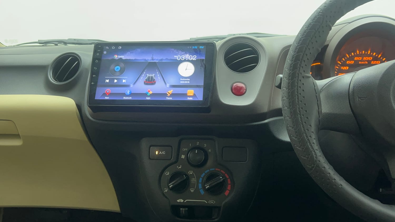 Used 2013 Honda Amaze 1.2 EX i-VTEC Petrol Manual top_features Integrated (in-dash) music system