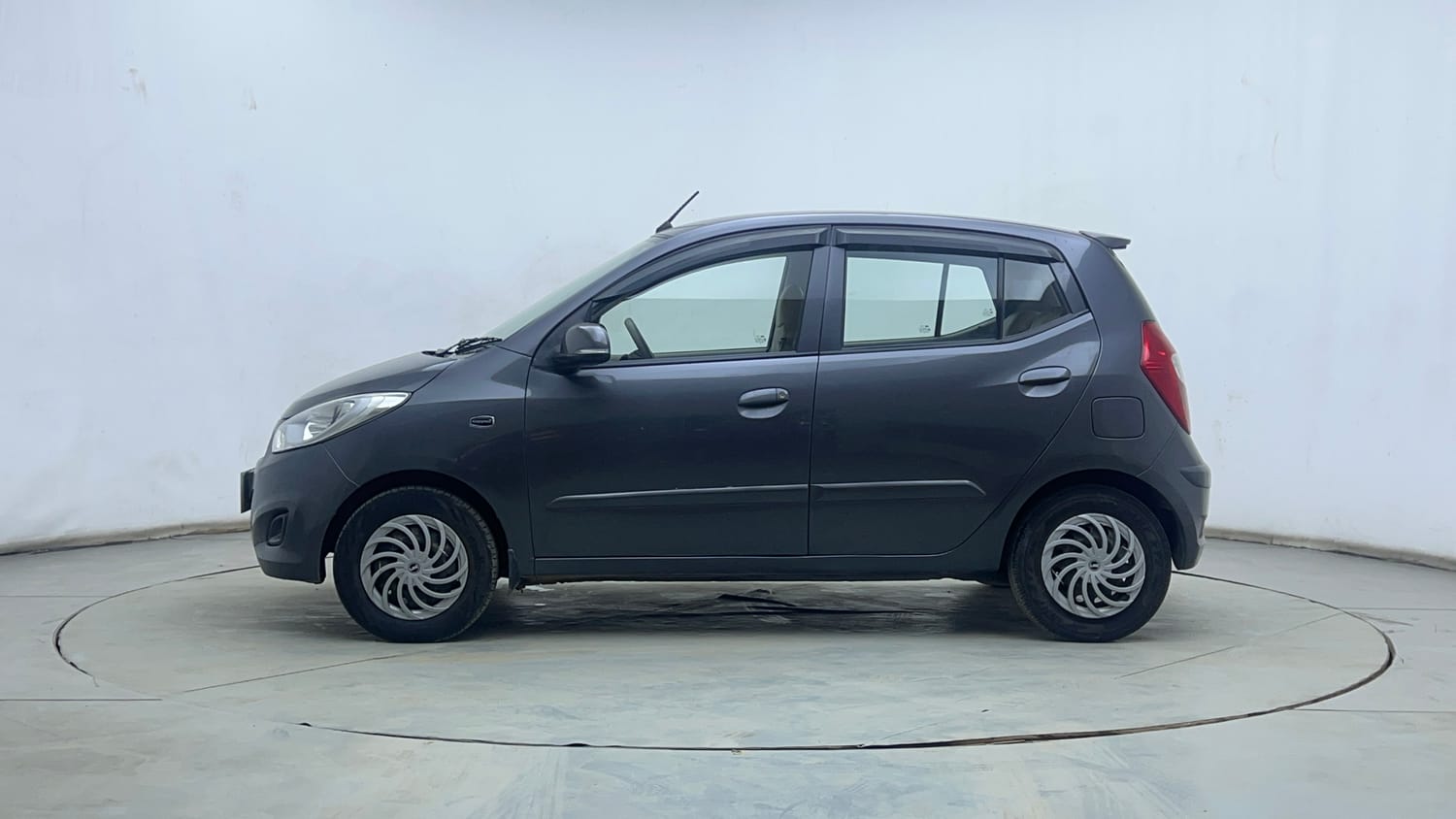 Used 2013 Hyundai i10 Sportz 1.2 Kappa2 Petrol Manual exterior LEFT SIDE VIEW