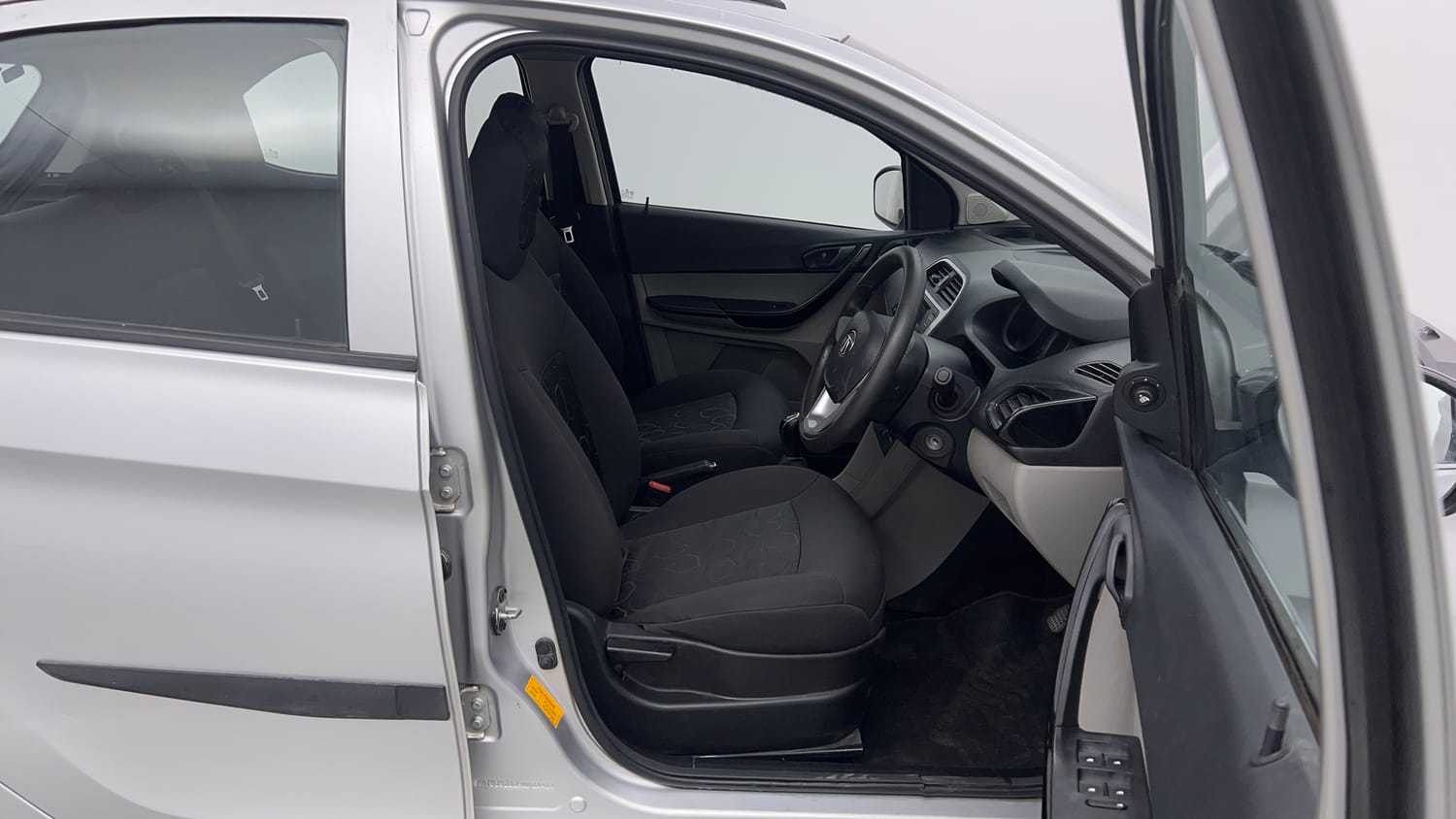 Used 2017 Tata Tiago Revotron XT Petrol Manual interior RIGHT SIDE FRONT DOOR CABIN VIEW