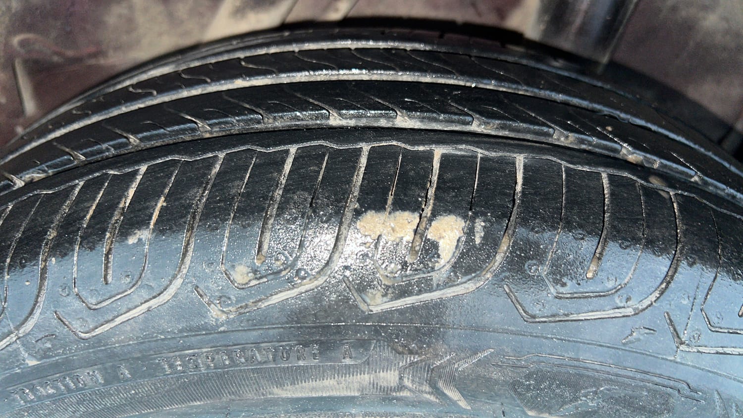 Used 2017 Honda City V Petrol Petrol Manual tyres LEFT REAR TYRE TREAD VIEW