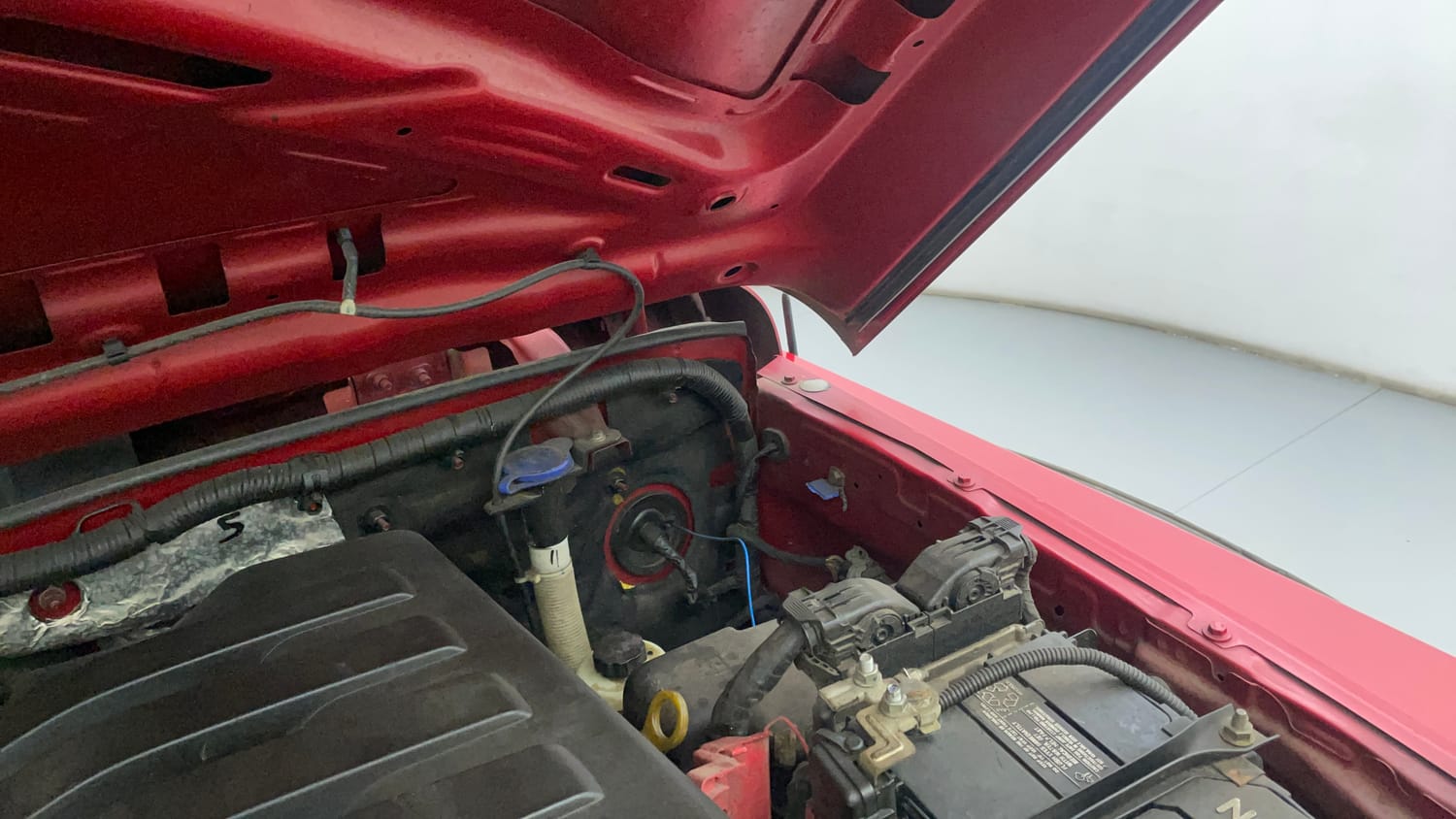 Used 2022 mahindra Thar LX Hard Top Petrol AT 4WD Petrol Automatic engine ENGINE LEFT SIDE HINGE & APRON VIEW