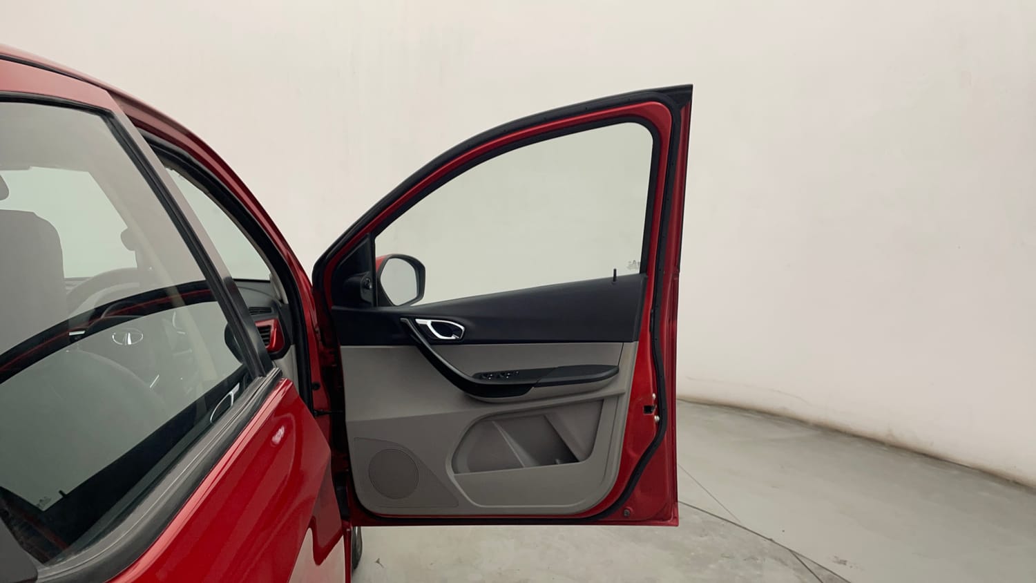 Used 2017 Tata Tiago Revotron XZ Petrol Manual interior RIGHT FRONT DOOR OPEN VIEW