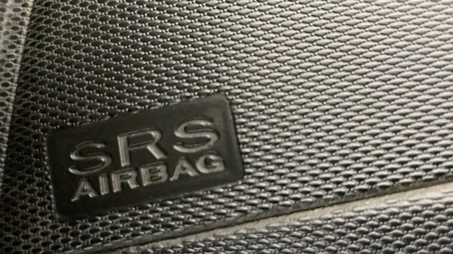 Used 2022 null Petrol Automatic top_features Airbags
