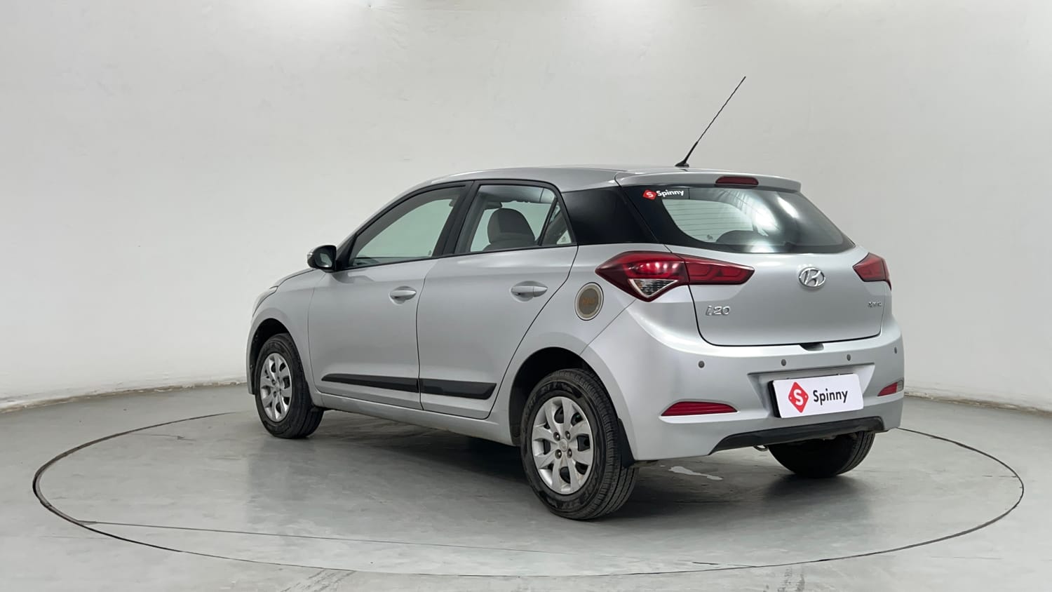 Used 2017 Hyundai Elite i20 Sportz 1.2 Petrol Manual exterior LEFT REAR CORNER VIEW