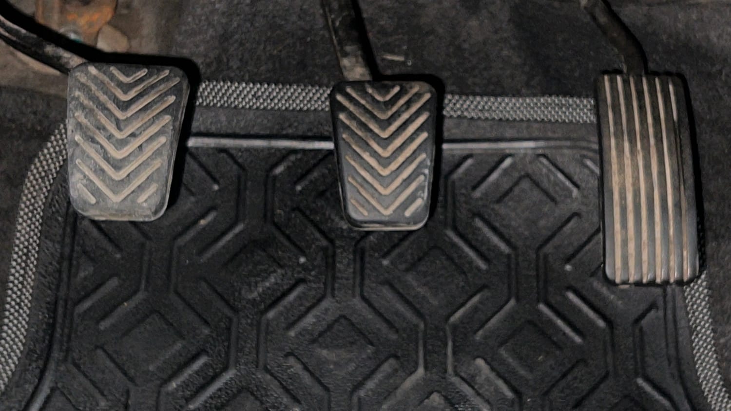 Used 2014 Hyundai Eon Sportz Petrol Manual interior PEDALS VIEW