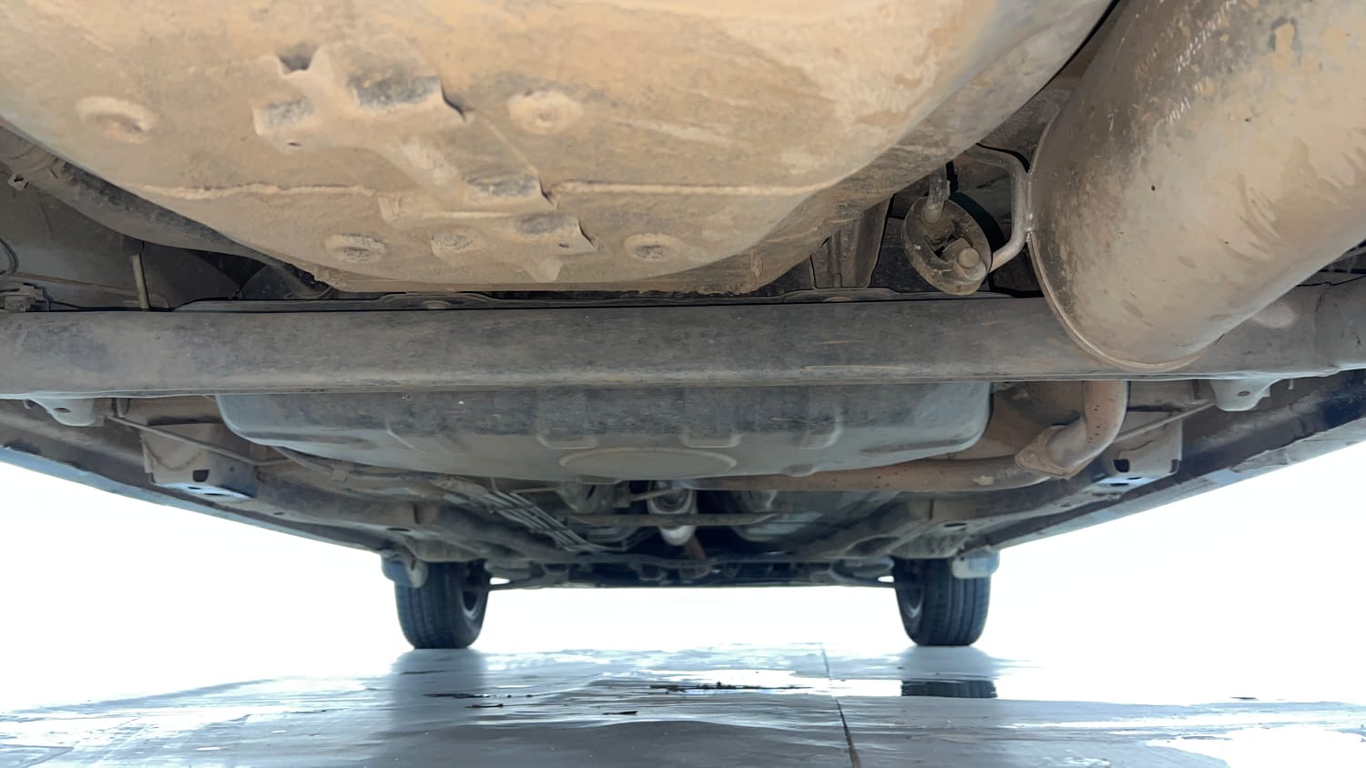 Used 2021 Tata Tiago LE Petro l+ CNG(Outside Fitted) Cng Manual extra REAR UNDERBODY VIEW (TAKEN FROM REAR)