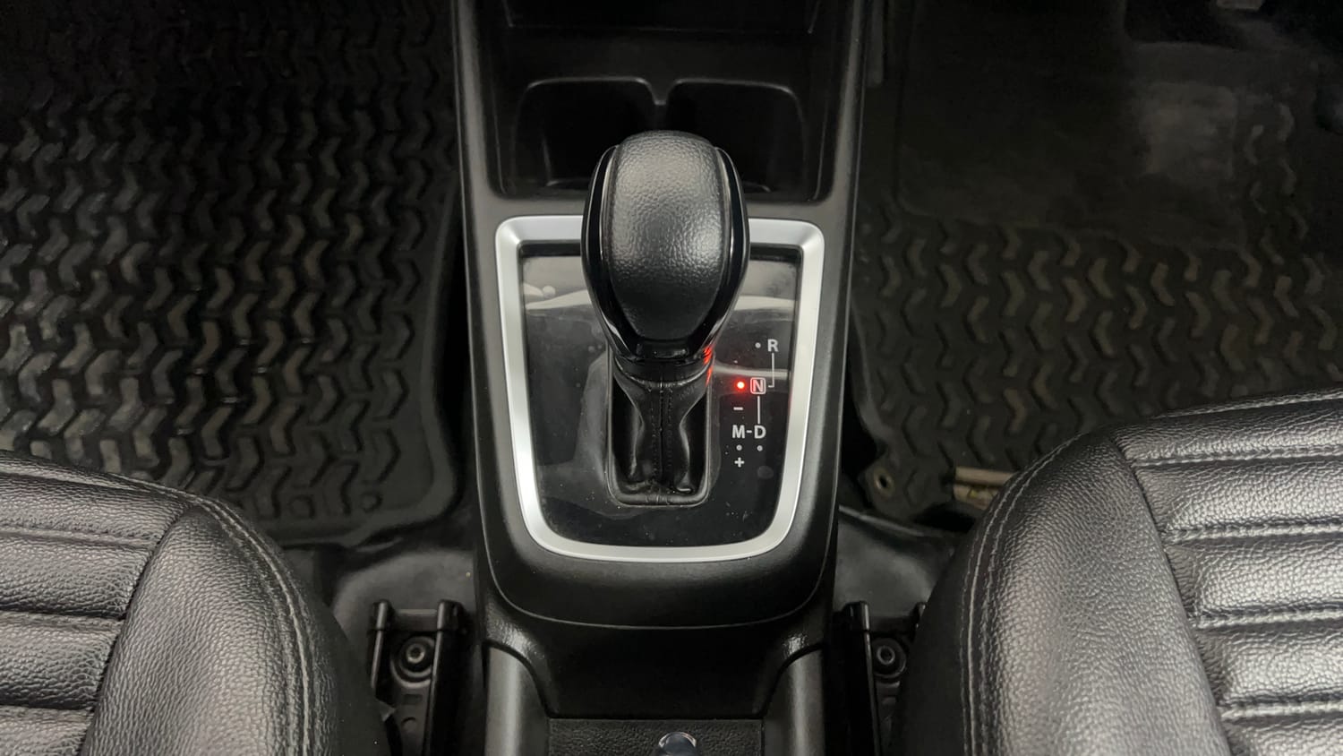 Used 2021 Maruti Suzuki Swift VXi AMT Petrol Automatic interior GEAR  KNOB VIEW