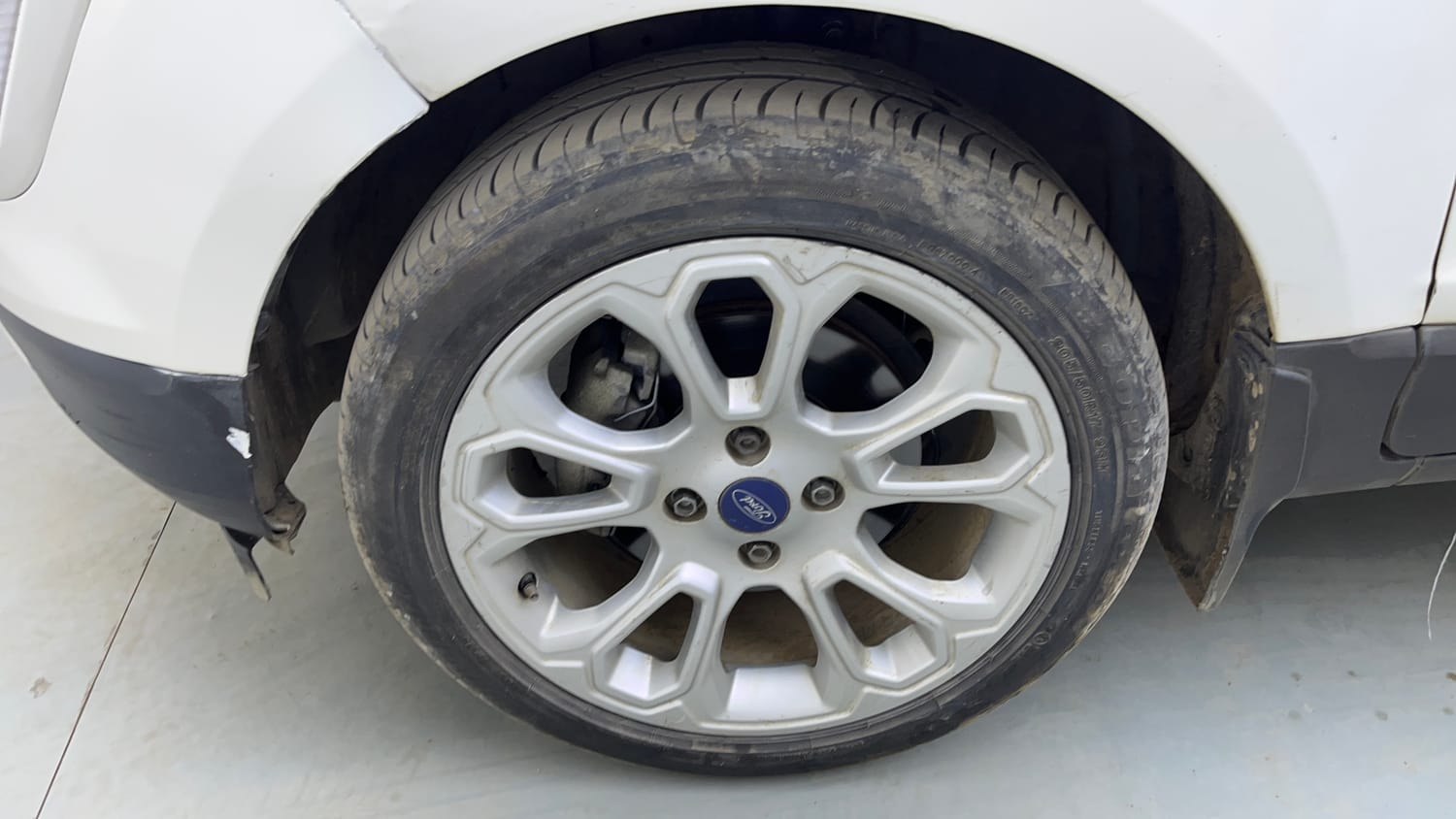 Used 2018 Ford EcoSport Titanium + 1.5L TDCi Diesel Manual tyres LEFT FRONT TYRE RIM VIEW
