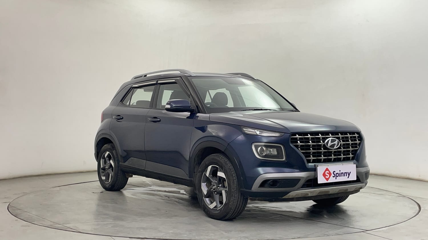 Used 2022 Hyundai Venue SX 1.5 CRDi Diesel Manual exterior RIGHT FRONT CORNER VIEW