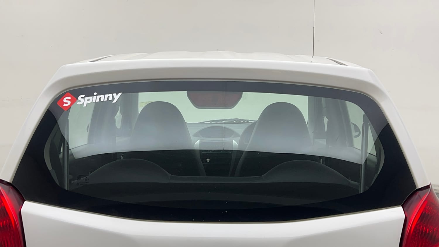 Used 2015 Maruti Suzuki Alto 800 Lxi Petrol Manual exterior BACK WINDSHIELD VIEW