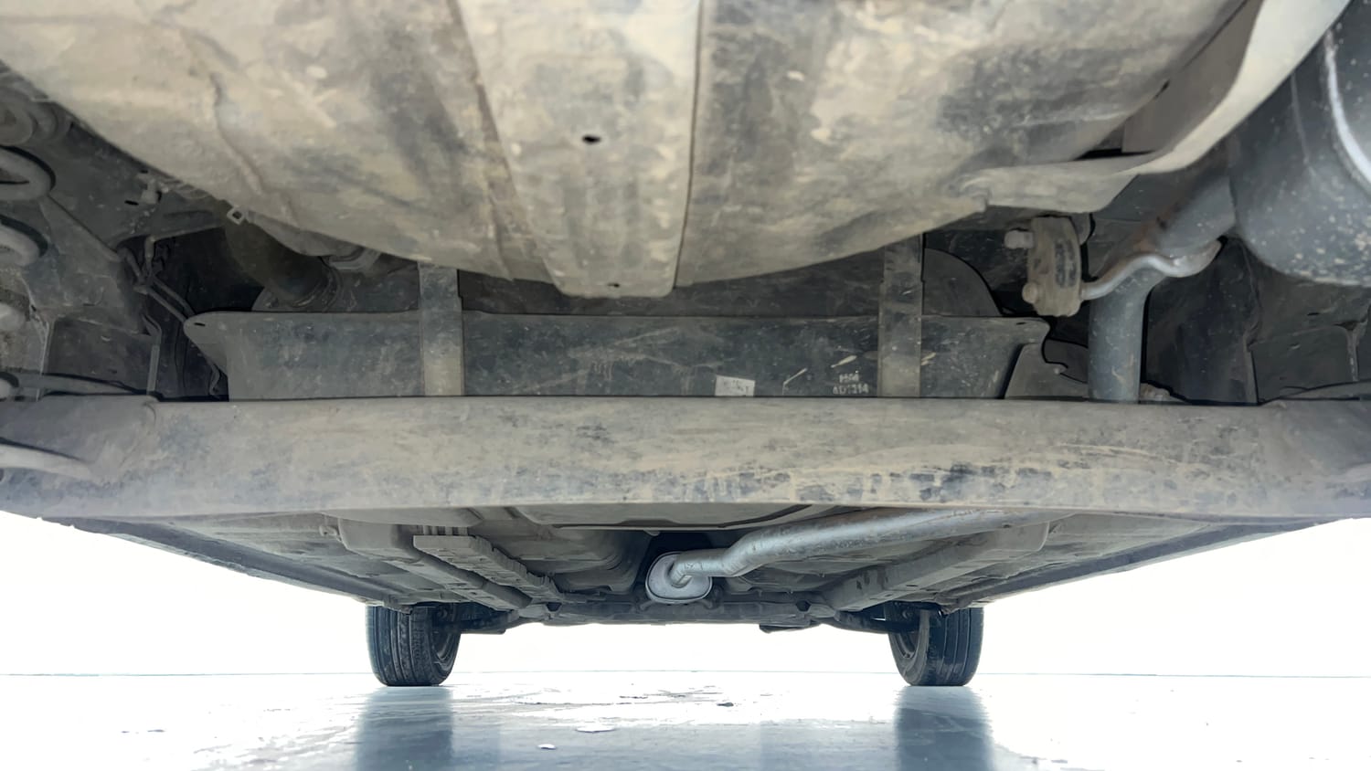 Used 2015 Hyundai Grand i10 Sportz 1.2 Kappa VTVT Petrol Manual extra REAR UNDERBODY VIEW (TAKEN FROM REAR)