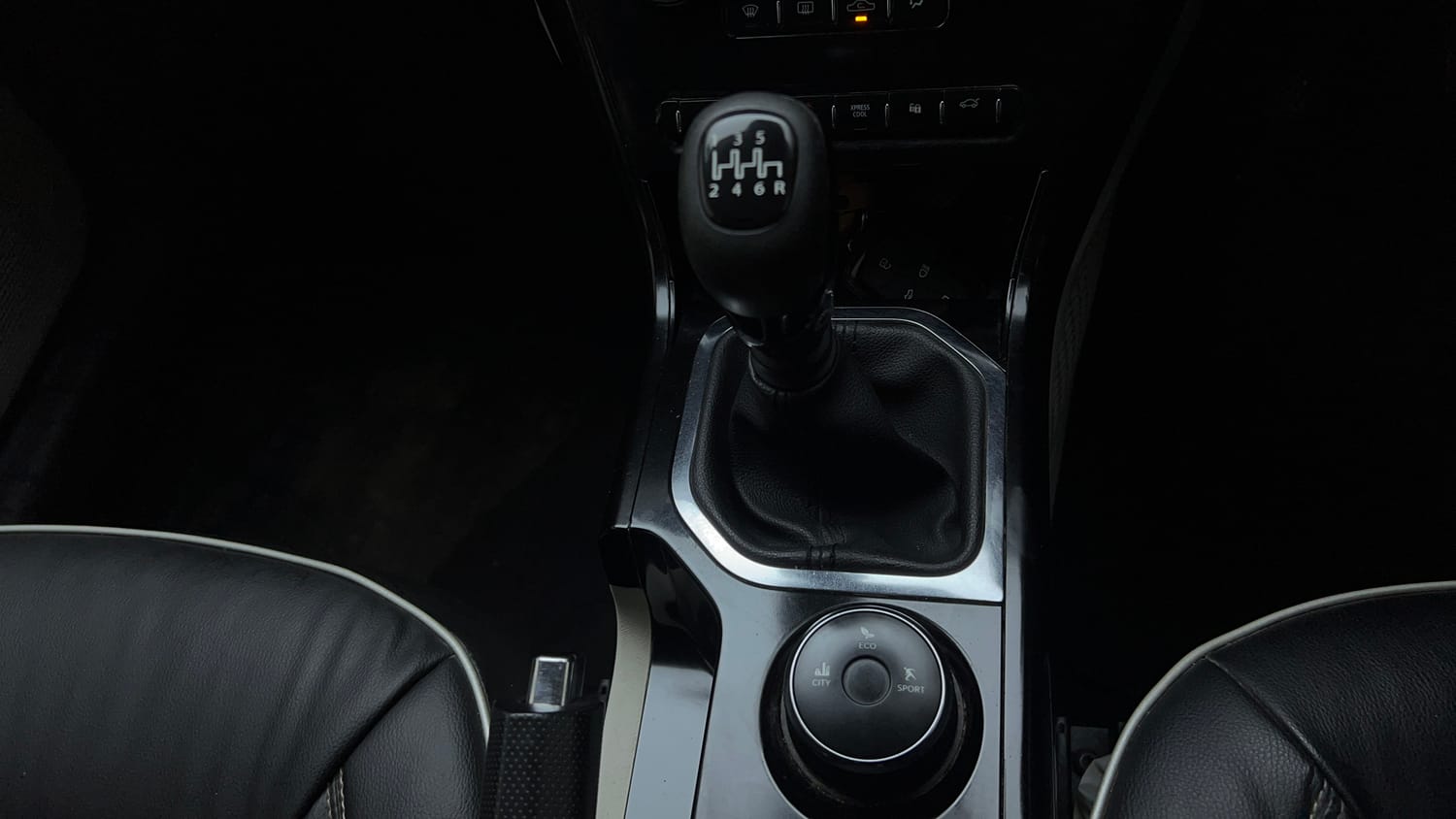 Used 2021 Tata Nexon XZ Plus (S) Petrol Manual interior GEAR  KNOB VIEW