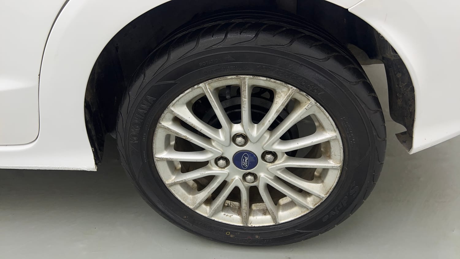 Used 2020 Ford Figo Aspire Titanium1.5 TDCi Diesel Manual tyres LEFT REAR TYRE RIM VIEW