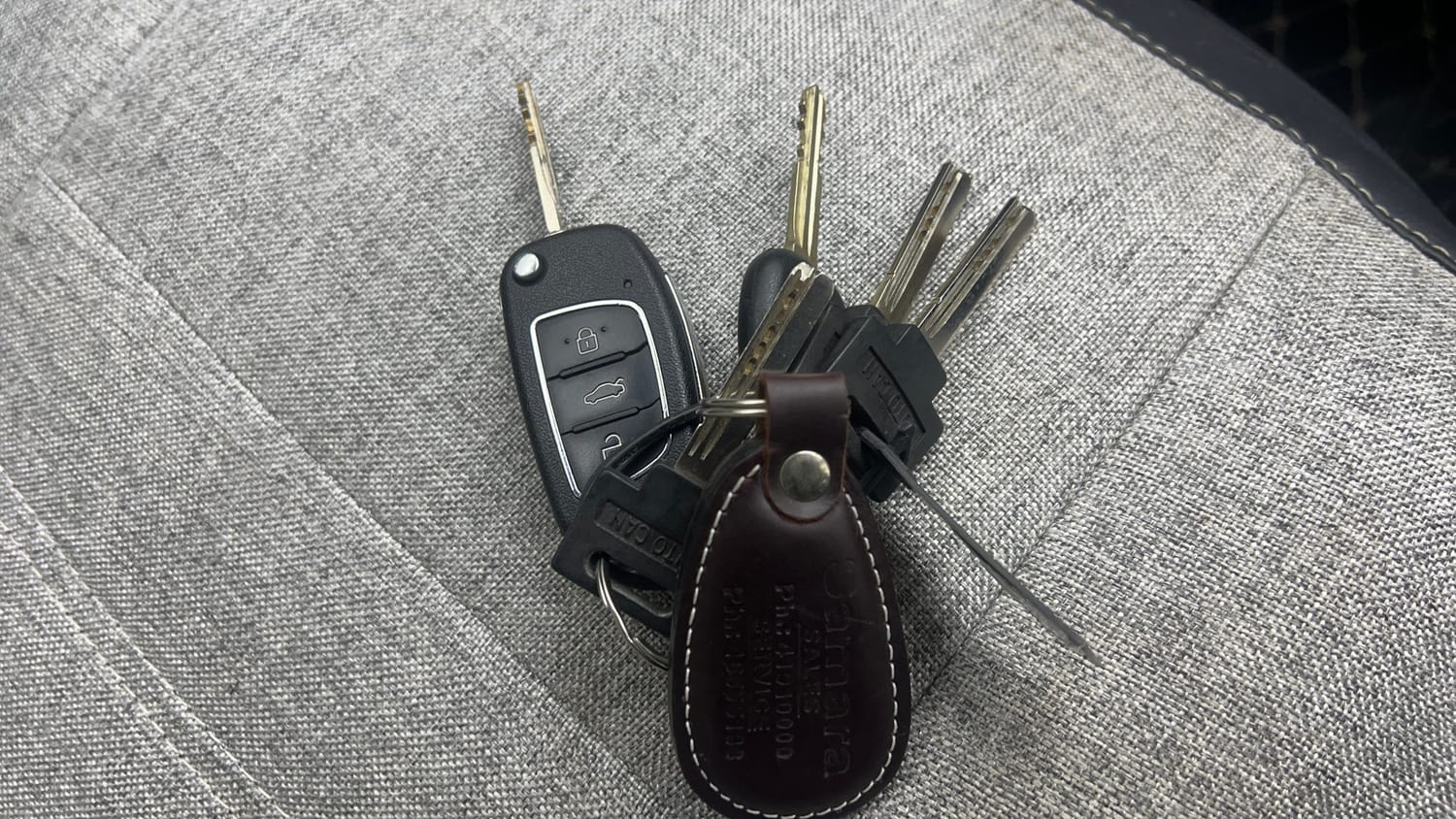 Used 2015 Hyundai Grand i10 Magna 1.2 Kappa VTVT Petrol Manual extra CAR KEY VIEW