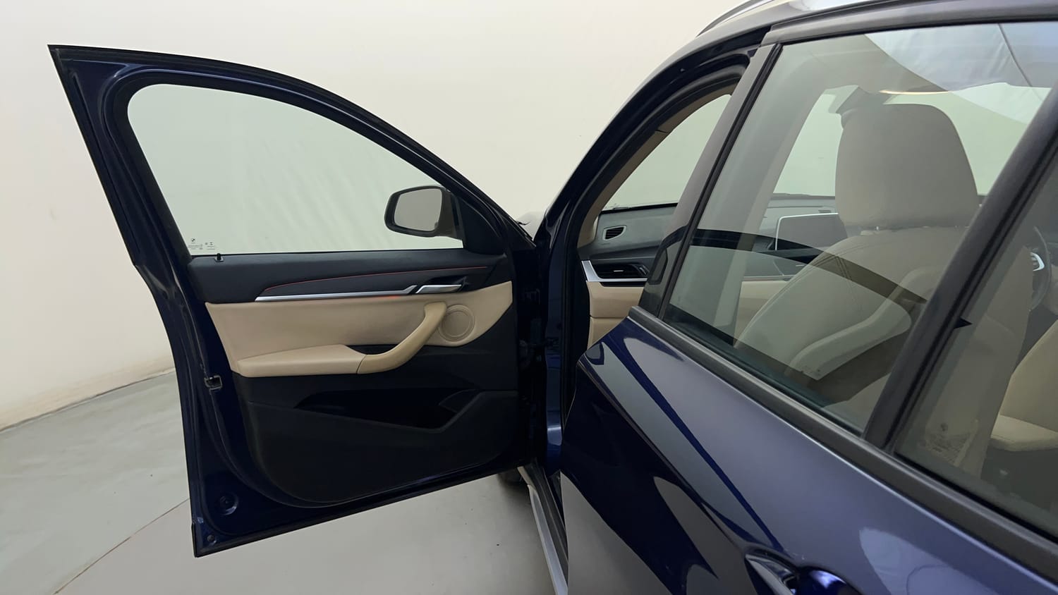 Used 2018 BMW X1 sDrive20d xLine Diesel Automatic interior LEFT FRONT DOOR OPEN VIEW