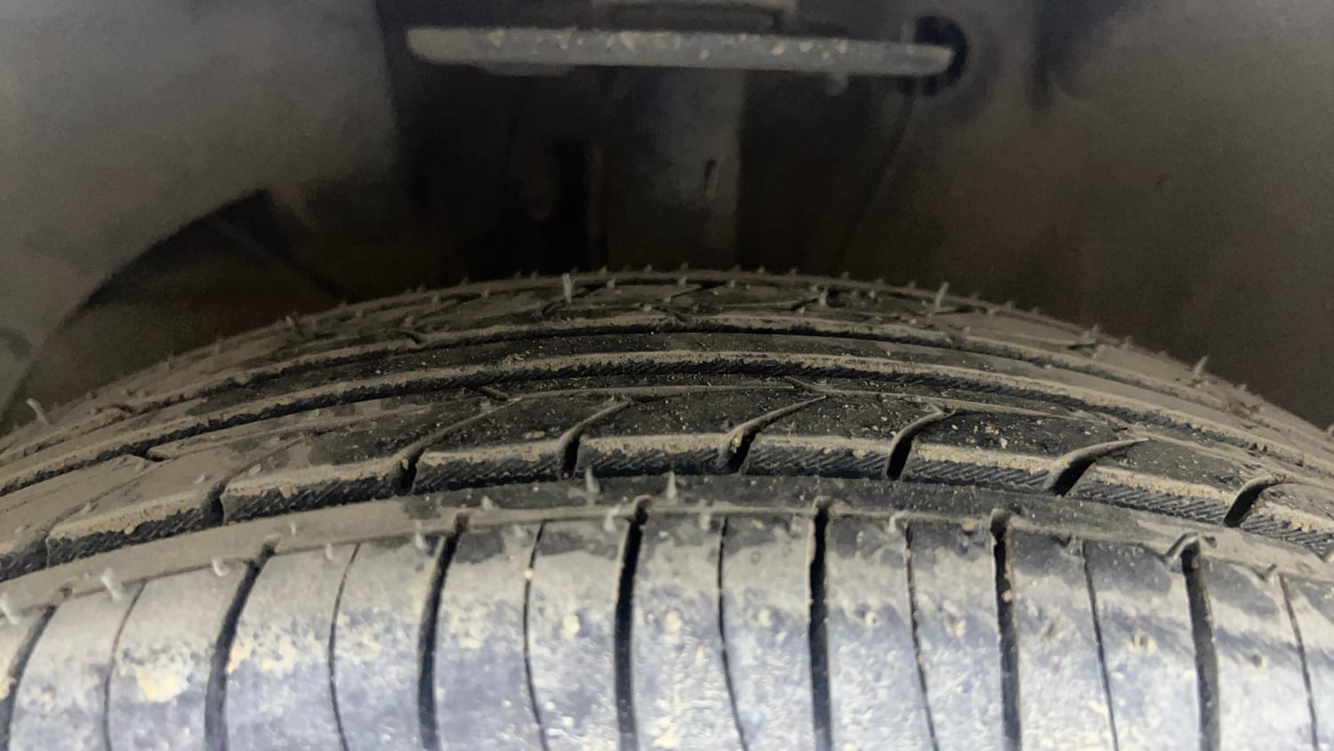 Used 2019 Maruti Suzuki Dzire VXi AMT Petrol Automatic tyres LEFT FRONT TYRE TREAD VIEW