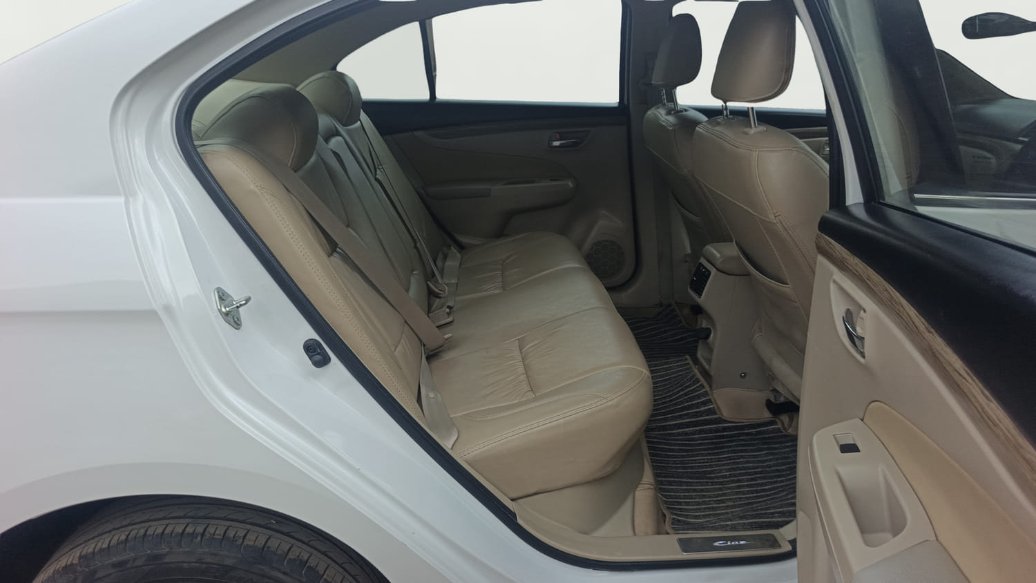 Used 2018 Maruti Suzuki Ciaz Delta Hybrid 1.5 Petrol Manual interior RIGHT SIDE REAR DOOR CABIN VIEW