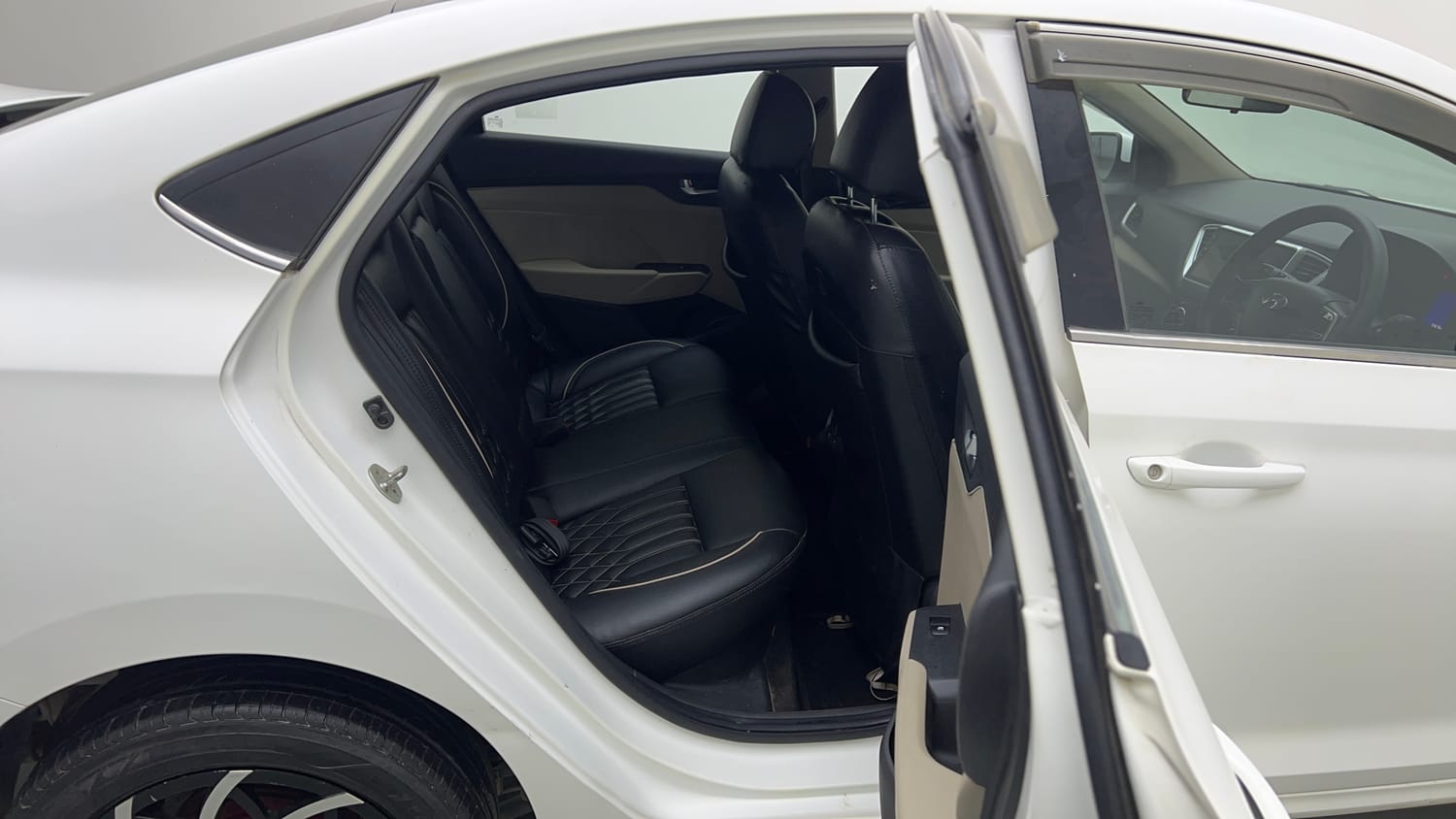 Used 2019 Hyundai Verna EX 1.4 VTVT Petrol Manual interior RIGHT SIDE REAR DOOR CABIN VIEW