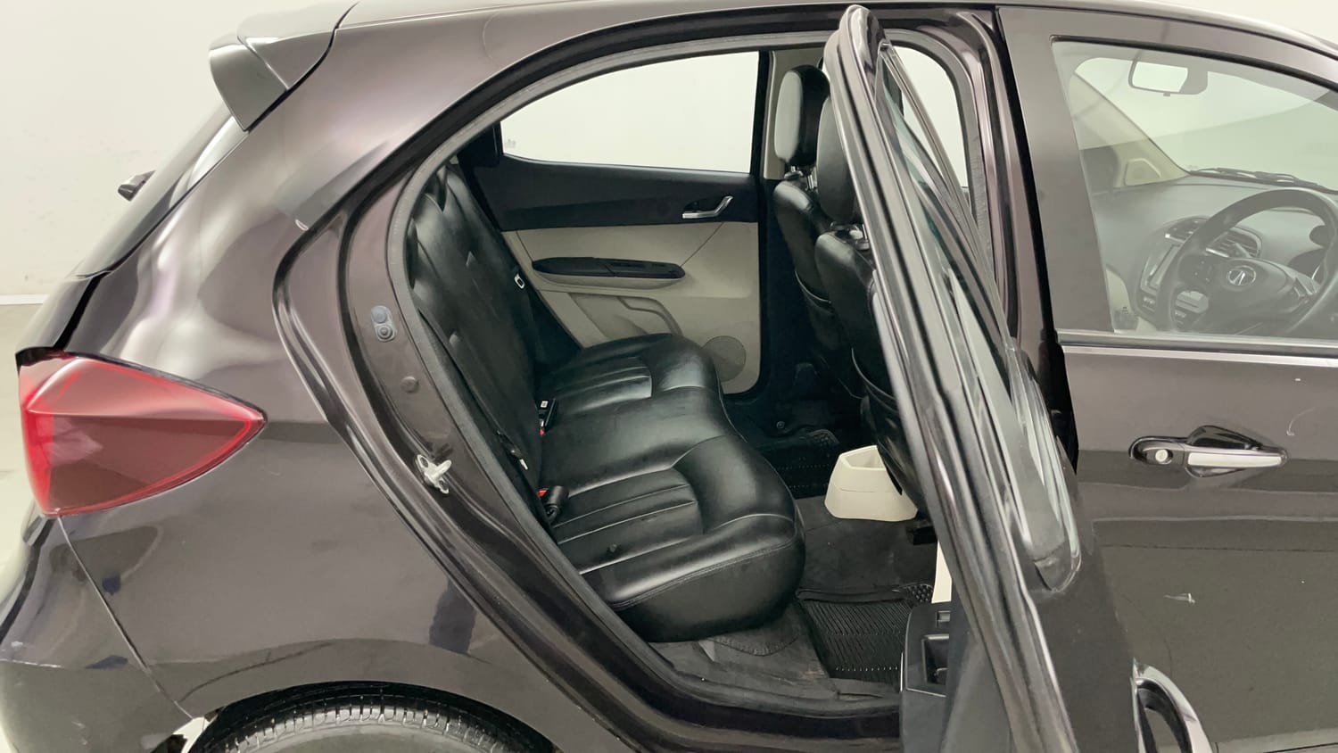Used 2022 null Petrol Automatic interior RIGHT SIDE REAR DOOR CABIN VIEW