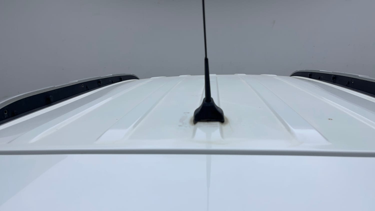 Used 2018 Ford EcoSport Titanium + 1.5L TDCi Diesel Manual exterior EXTERIOR ROOF VIEW