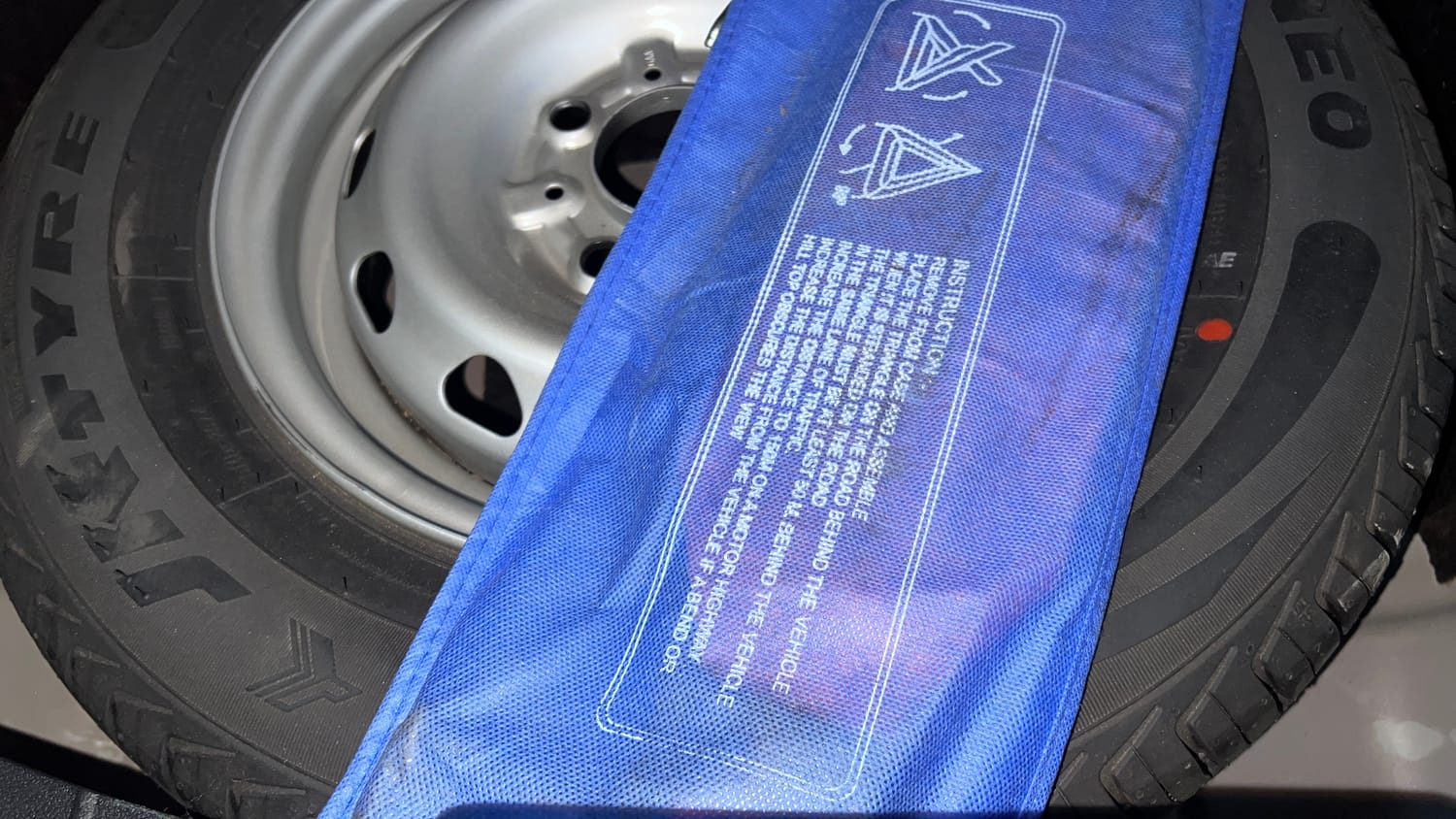 Used 2023 Tata Tigor XZ Plus CNG Leatherette Pack Cng Manual tyres SPARE TYRE VIEW