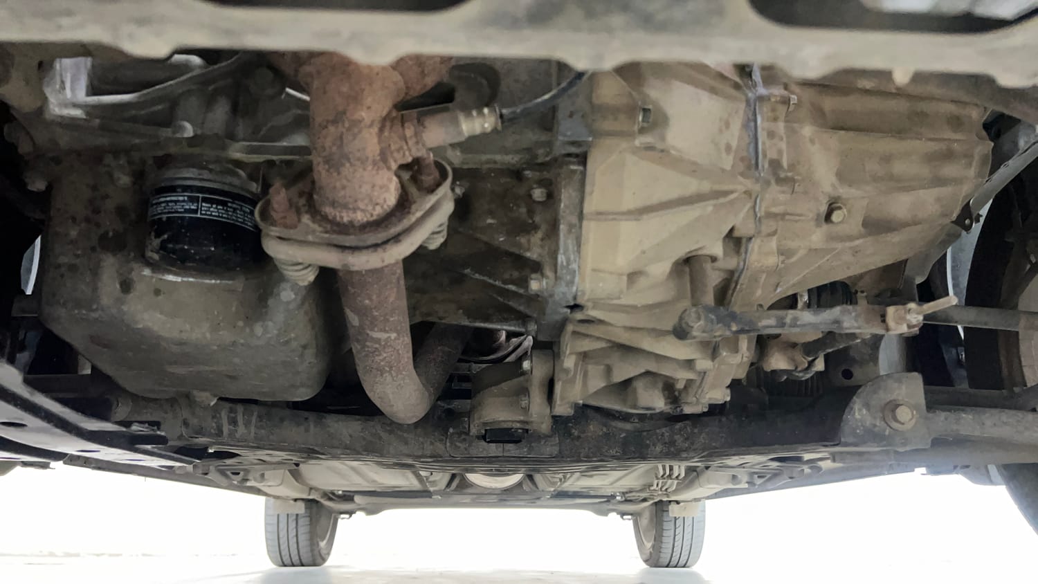 Used 2017 Maruti Suzuki Baleno Alpha 1.2 Petrol Manual extra FRONT LEFT UNDERBODY VIEW