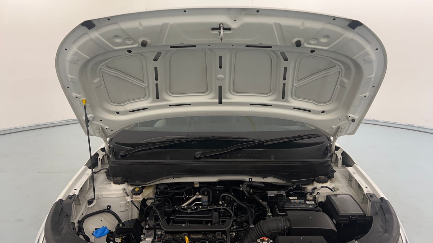 Used 2025 Hyundai Venue E 1.2 Petrol Petrol Manual engine ENGINE & BONNET OPEN FRONT VIEW