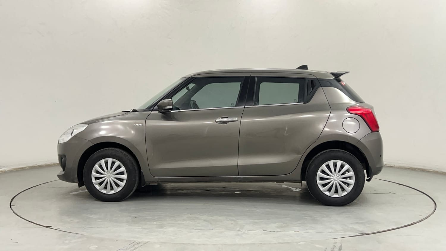 Used 2019 Maruti Suzuki Swift VDi AMT Diesel Automatic exterior LEFT SIDE VIEW