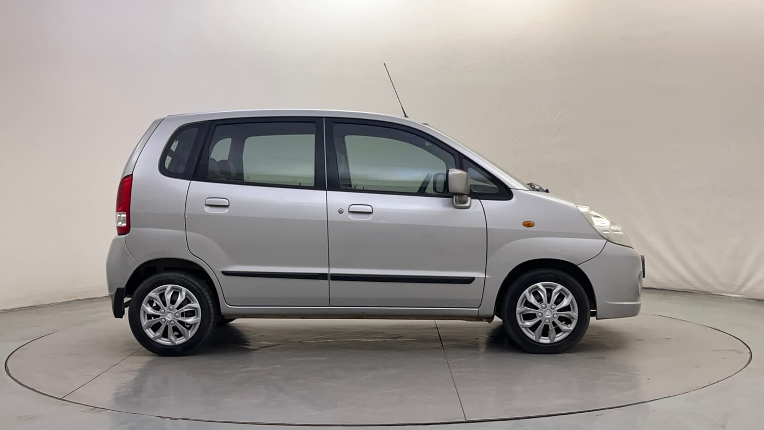 Used 2012 Maruti Suzuki Estilo VXi BS-IV Petrol Manual exterior RIGHT SIDE VIEW