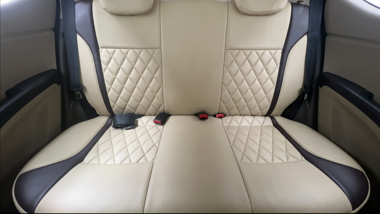 Used 2013 Hyundai i10 Sportz 1.2 Kappa2 Petrol Manual interior REAR SEAT CONDITION VIEW
