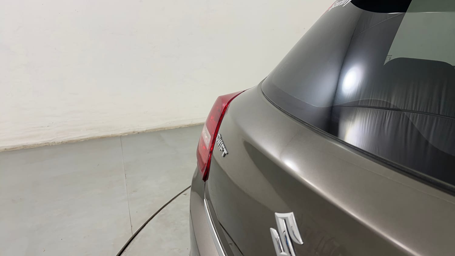 Used 2019 Maruti Suzuki Swift VDi AMT Diesel Automatic dents MINOR DENT