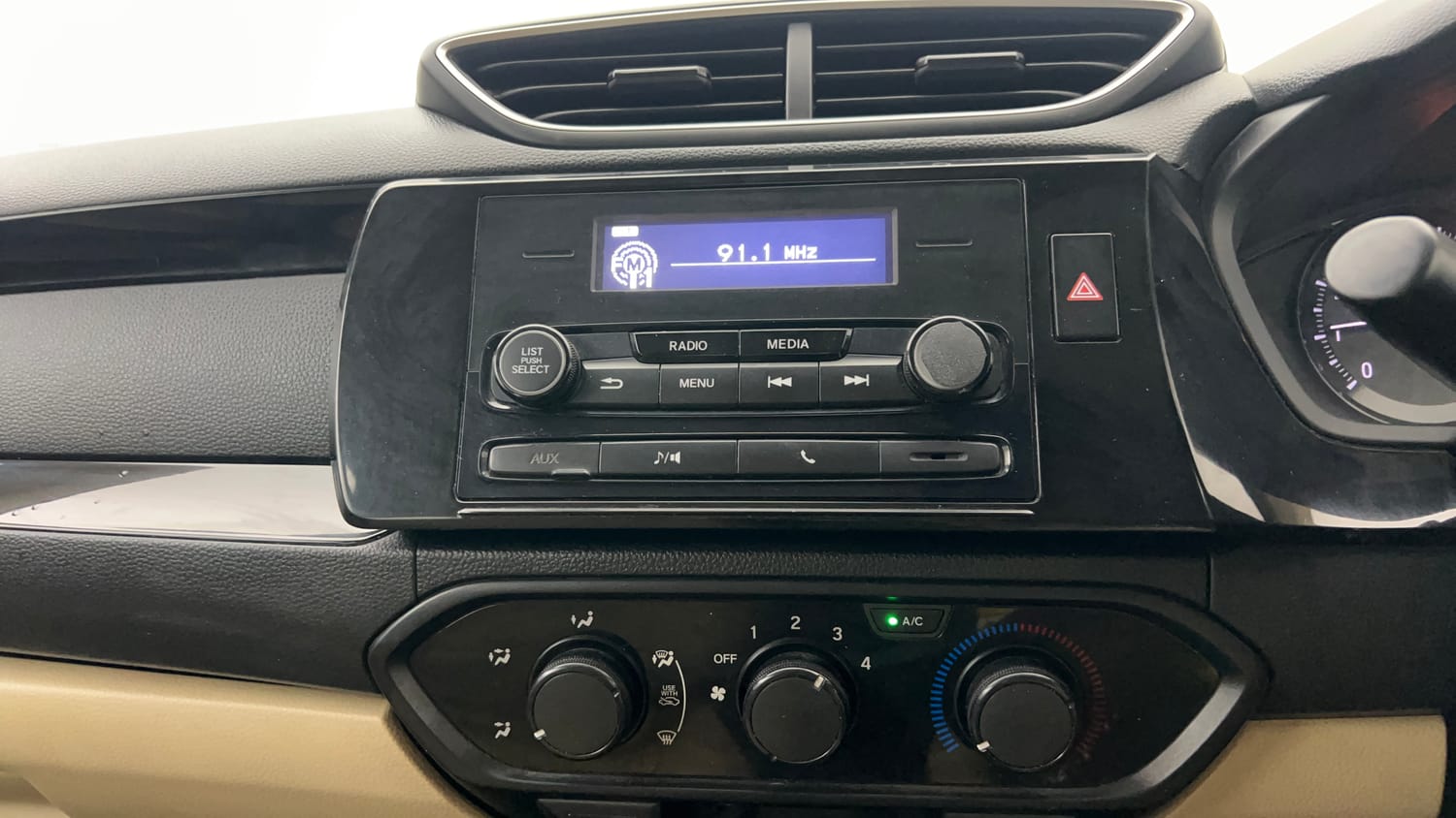 Used 2019 Honda Amaze 1.2 S CVT Petrol Petrol Automatic interior MUSIC SYSTEM & AC CONTROL VIEW