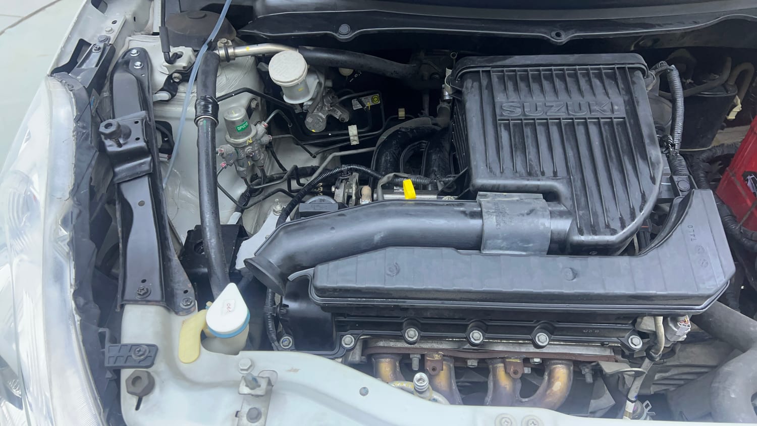 Used 2015 Maruti Suzuki Swift VXi Petrol Manual engine ENGINE RIGHT SIDE VIEW