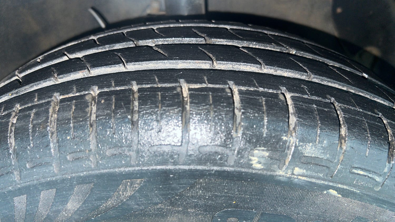 Used 2021 Hyundai Grand i10 Nios Sportz 1.2 Kappa VTVT CNG Cng Manual tyres RIGHT FRONT TYRE TREAD VIEW