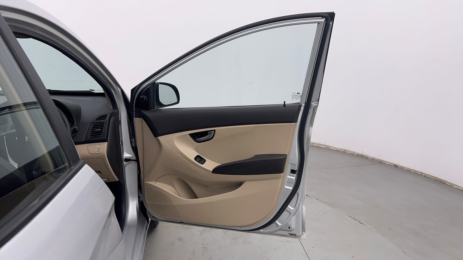 Used 2014 Hyundai Eon Sportz Petrol Manual interior RIGHT FRONT DOOR OPEN VIEW