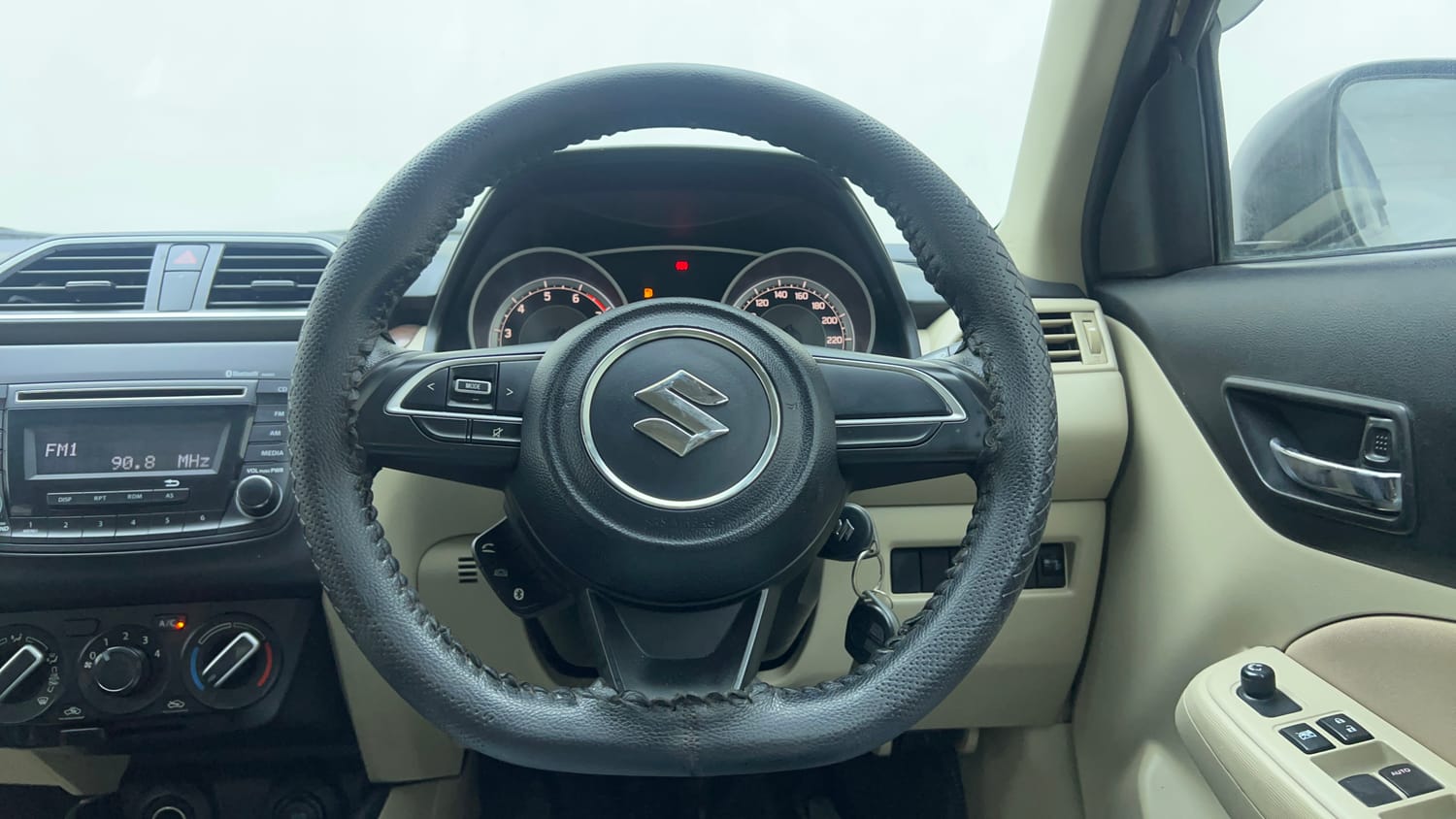 Used 2019 Maruti Suzuki Dzire VXi AMT Petrol Automatic top_features Steering mounted controls