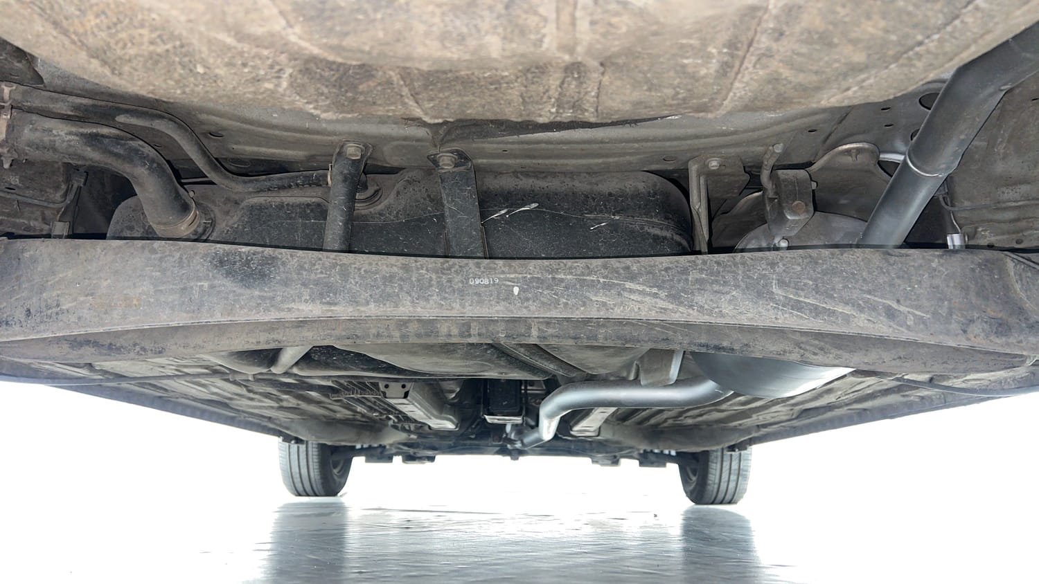 Used 2019 Honda Amaze 1.2 S CVT Petrol Petrol Automatic extra REAR UNDERBODY VIEW (TAKEN FROM REAR)