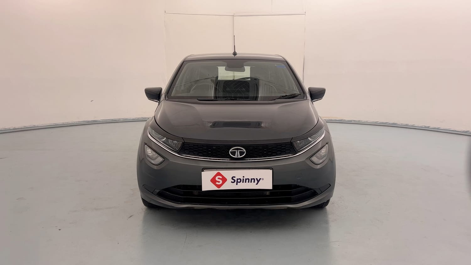 Used 2021 Tata Altroz XZ Petrol Petrol Manual exterior FRONT VIEW