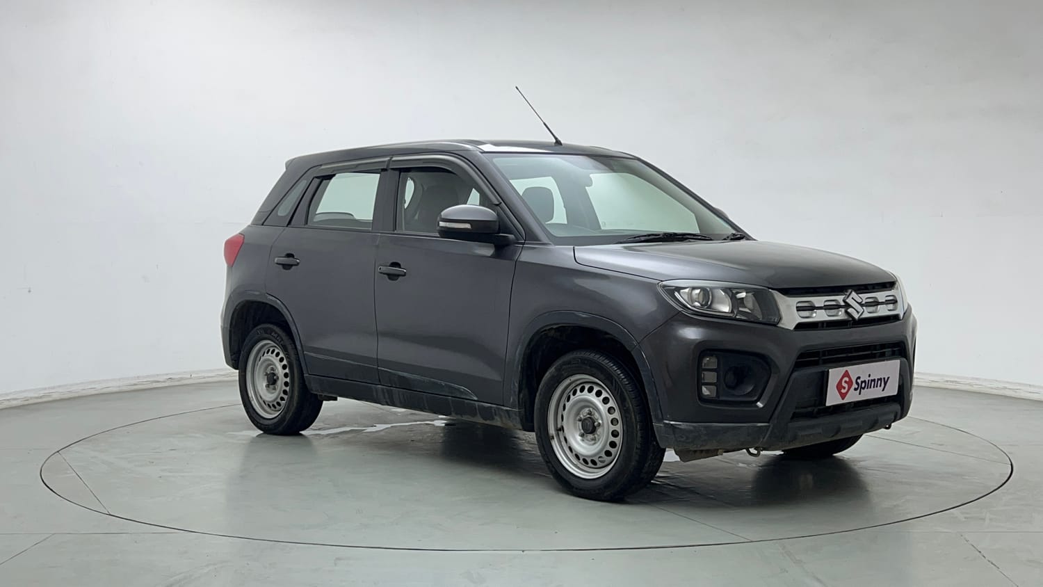 Used 2021 maruti-suzuki Vitara Brezza LXi Petrol Manual exterior RIGHT FRONT CORNER VIEW