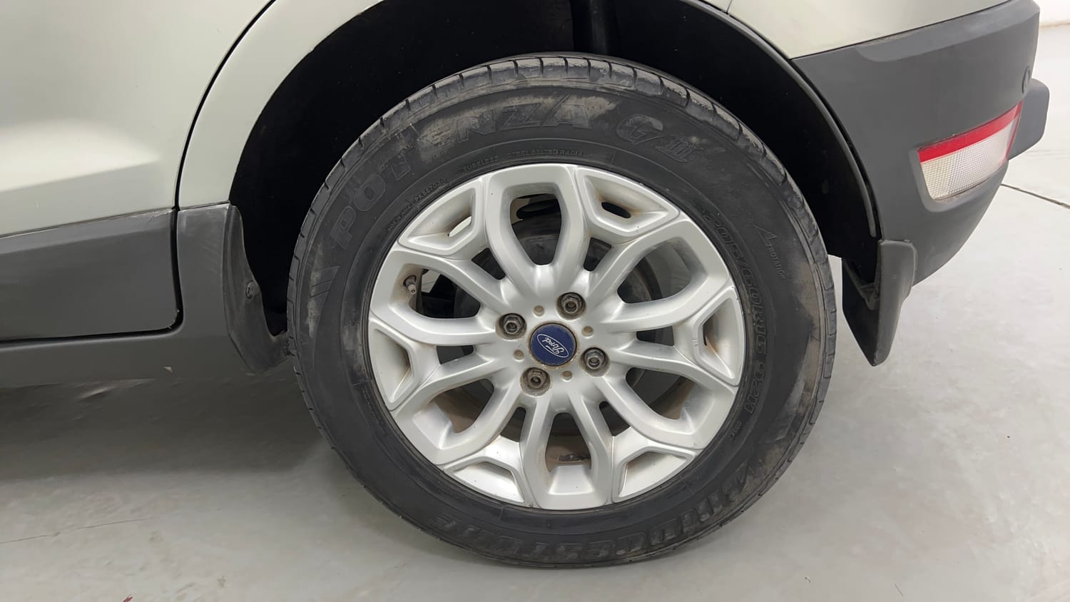 Used 2013 Ford EcoSport Titanium 1.5 TDCi Diesel Manual tyres LEFT REAR TYRE RIM VIEW