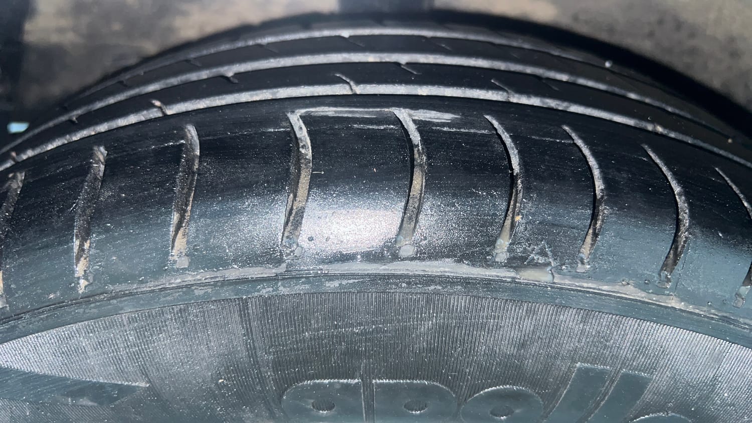 Used 2018 Hyundai Grand i10 Magna 1.2 Kappa VTVT Petrol Manual tyres RIGHT REAR TYRE TREAD VIEW