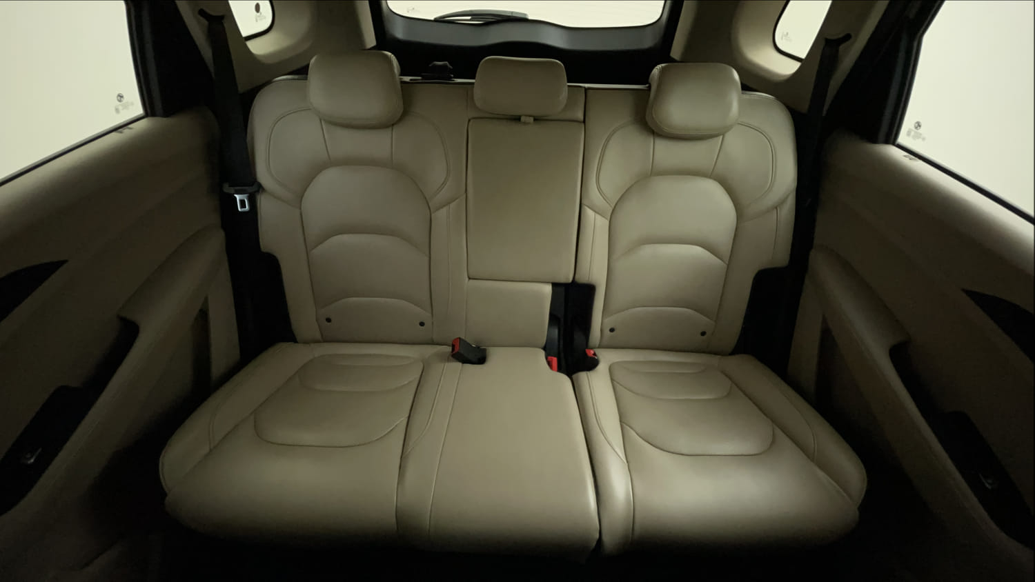 Used 2022 MG Motors Hector Sharp 1.5 Petrol Turbo Hybrid MT Hybrid Manual interior REAR SEAT CONDITION VIEW