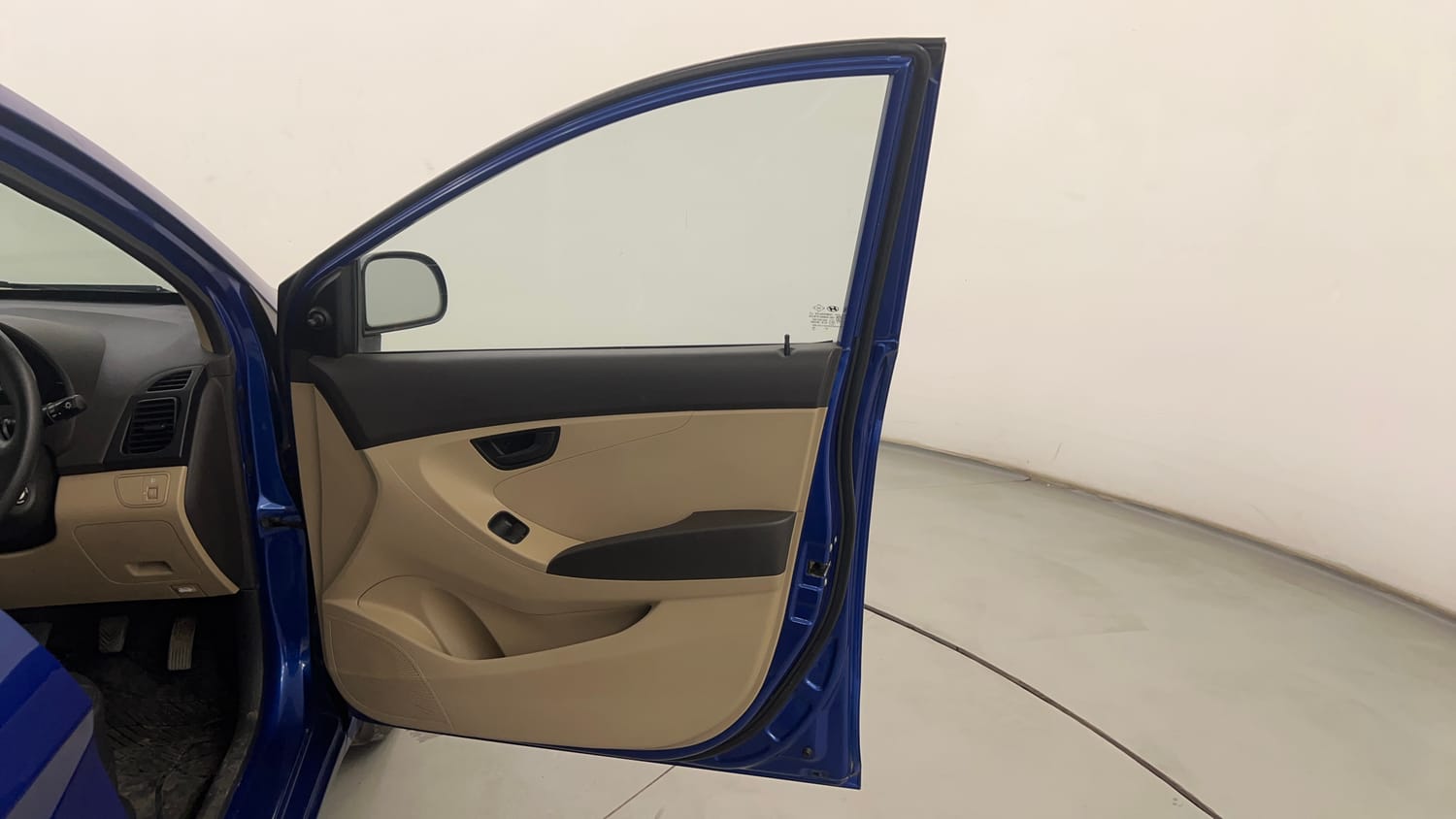 Used 2016 Hyundai Eon Magna Petrol Manual interior RIGHT FRONT DOOR OPEN VIEW