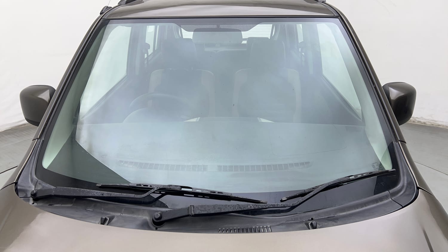 Used 2015 Maruti Suzuki Wagon R VXI Petrol Manual exterior FRONT WINDSHIELD VIEW
