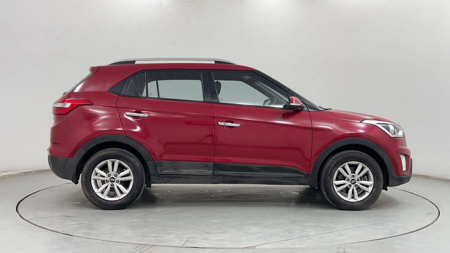 Used 2016 Hyundai Creta 1.6 SX Plus Petrol Petrol Manual exterior RIGHT SIDE VIEW