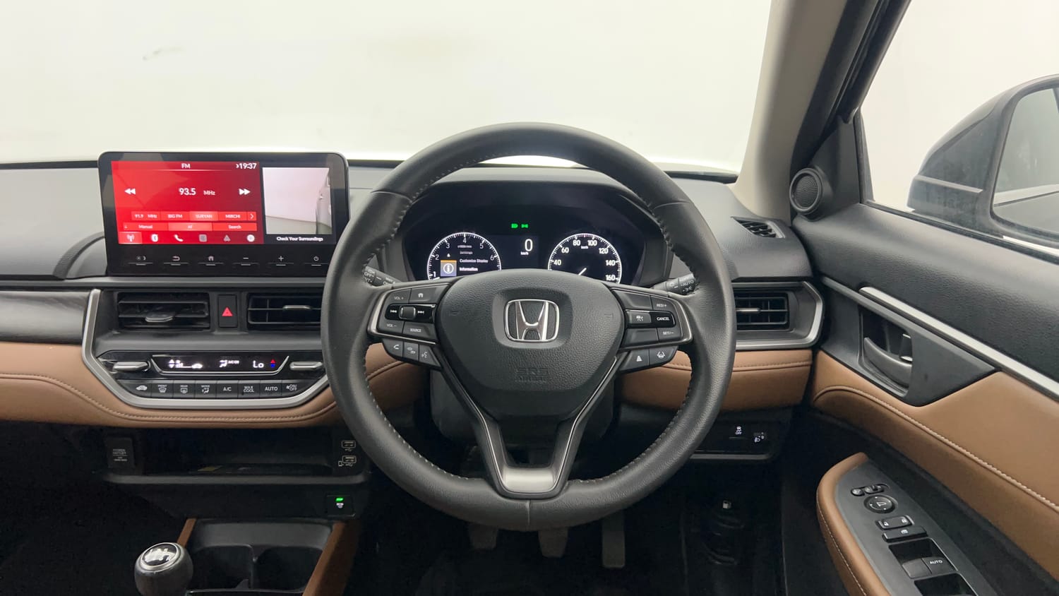 Used 2025 Honda Elevate ZX MT Petrol Manual interior STEERING VIEW