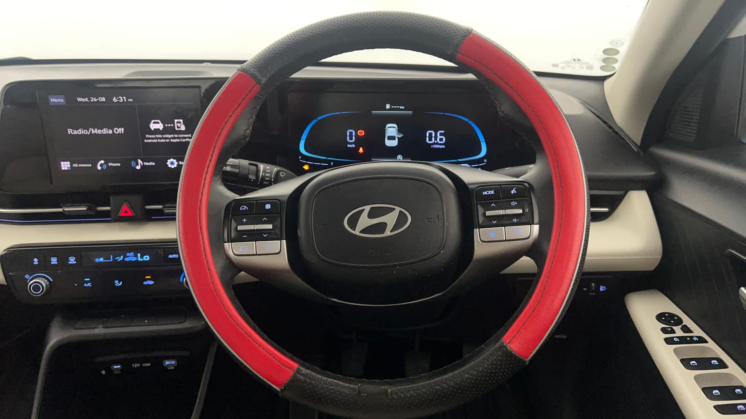 Used 2024 Hyundai Verna SX 1.5 Petrol MT Petrol Manual interior STEERING VIEW